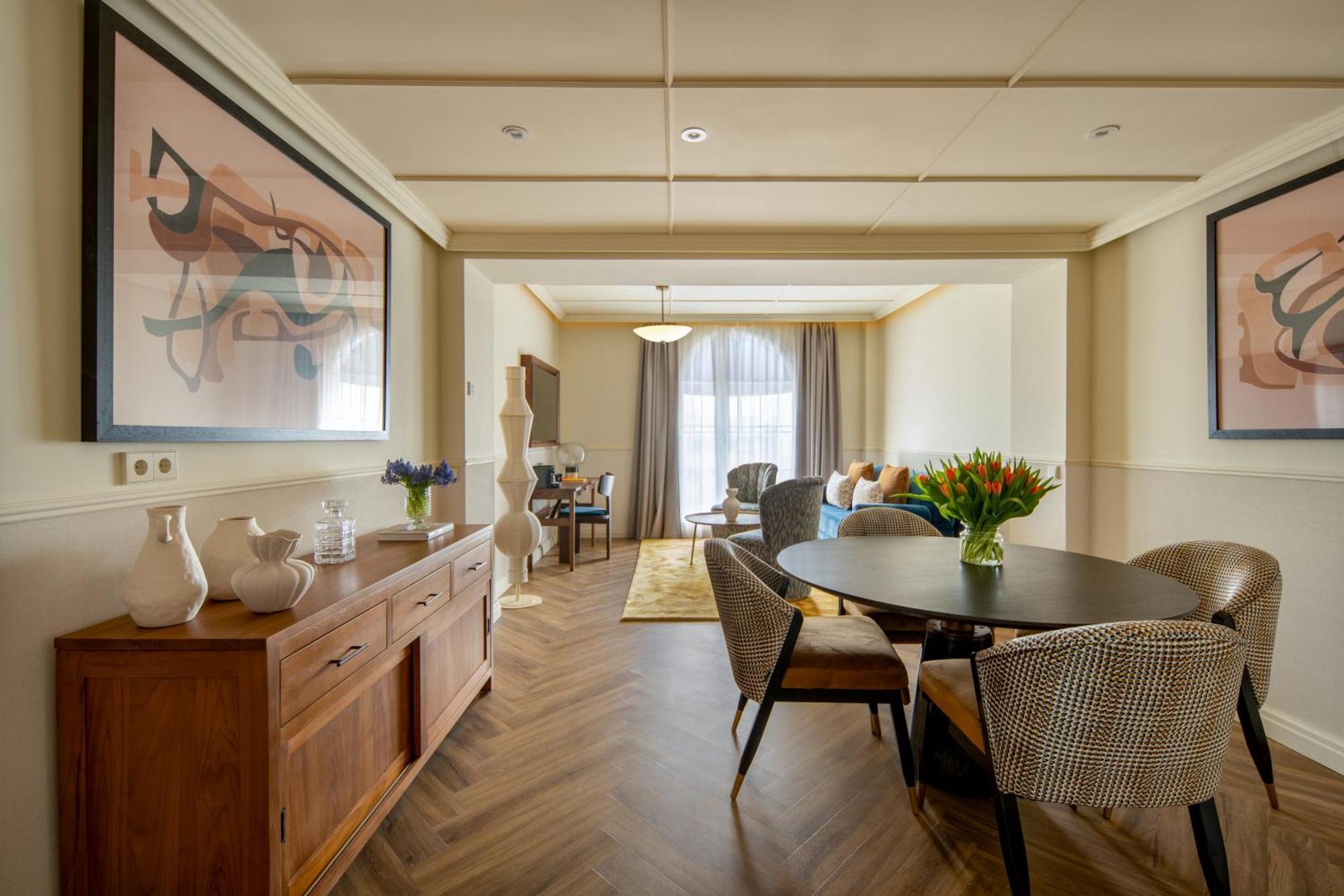 Hotel Ayre 5*